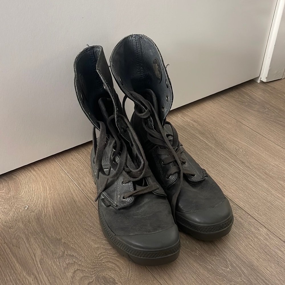 Palladium leather shoes